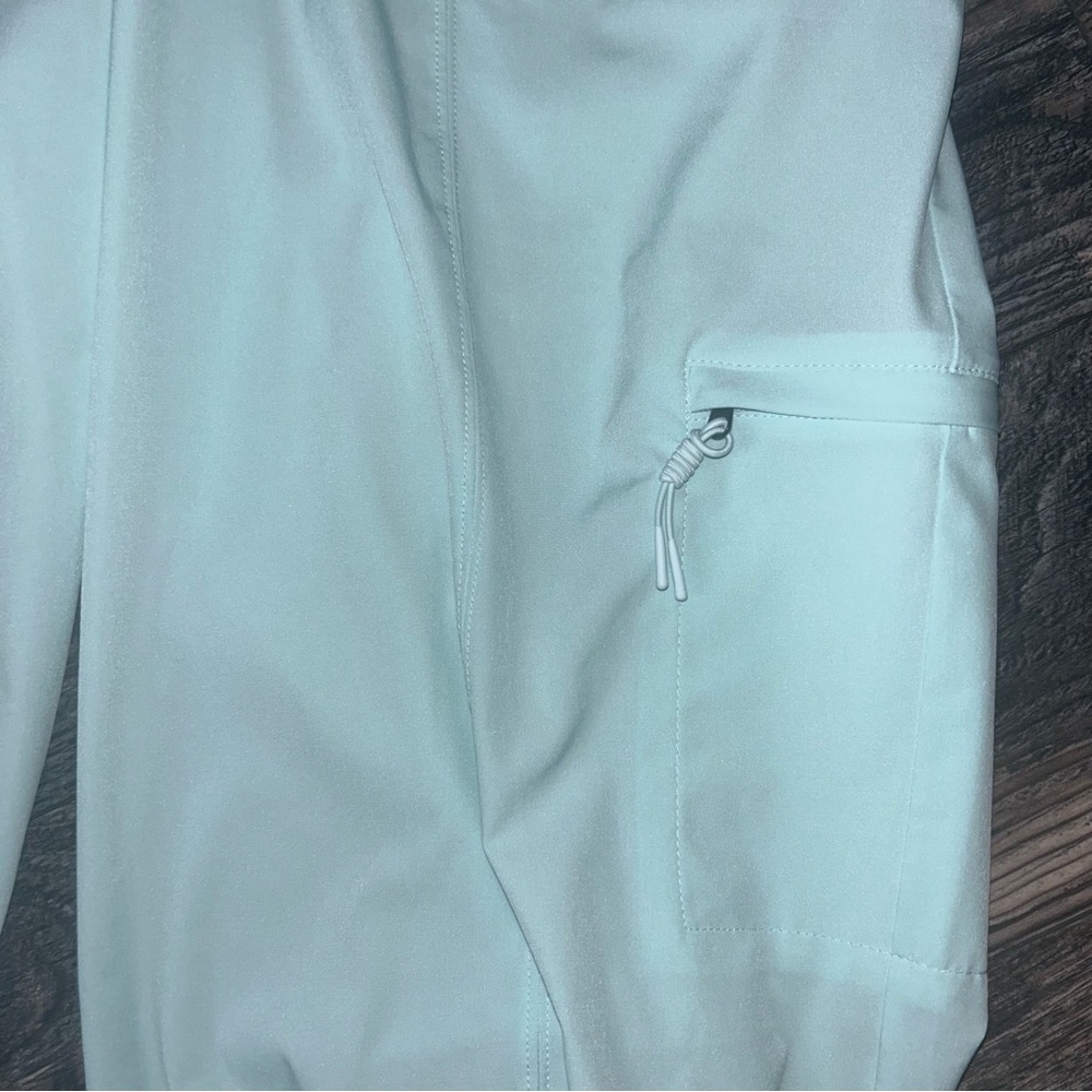 Livi By Lane Bryant Activewear Women’s 16 Mint Green Cropped Pants Lightweight - Picture 4 of 7